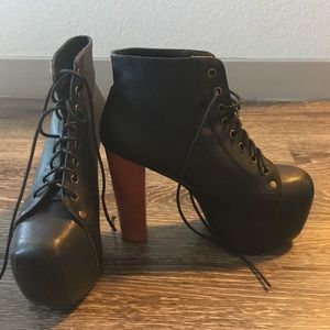 Jeffrey Campbell Lita’s
